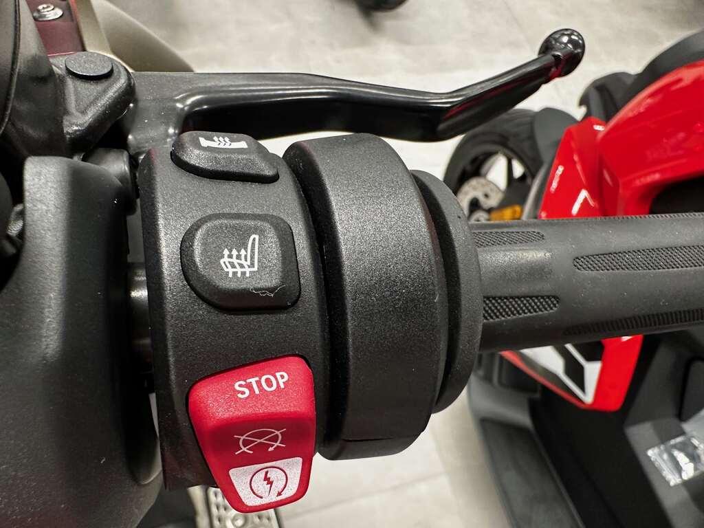 C 400 X