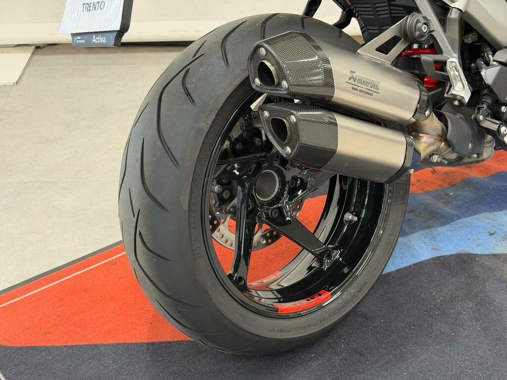 R 1300 RS