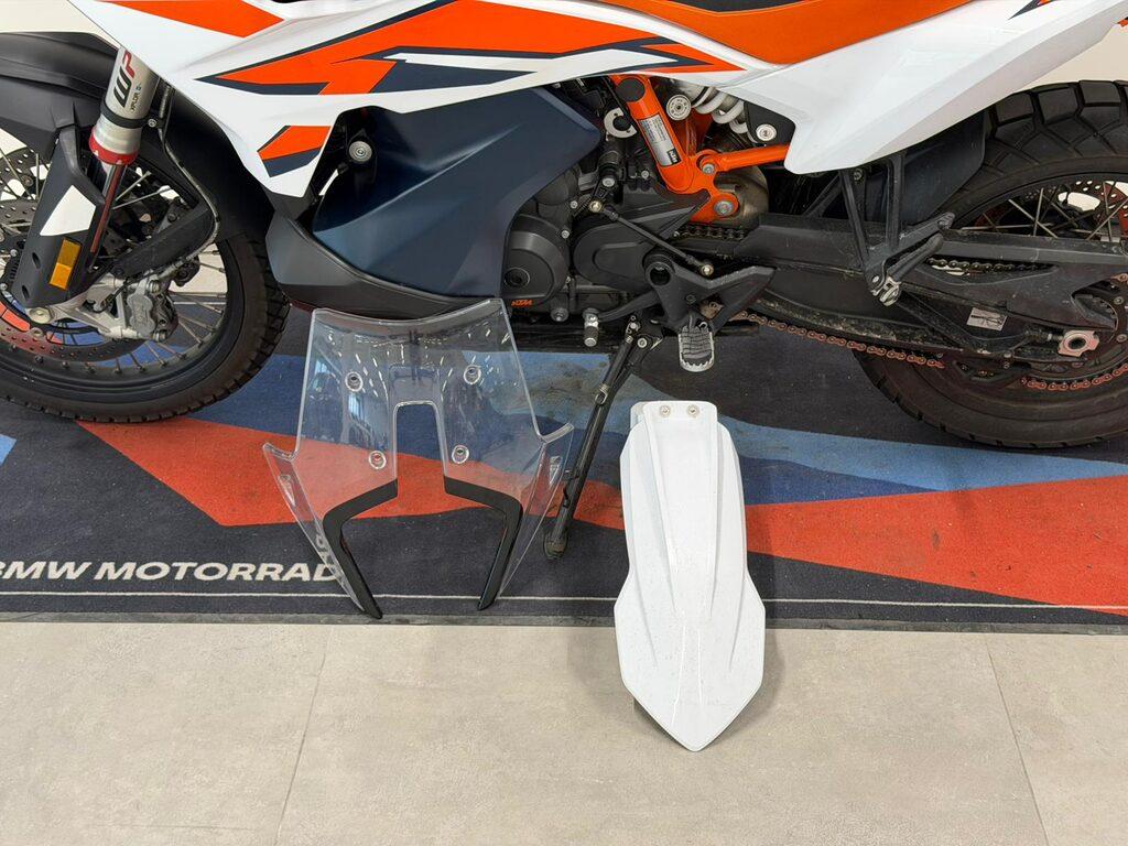 890 ADVENTURE