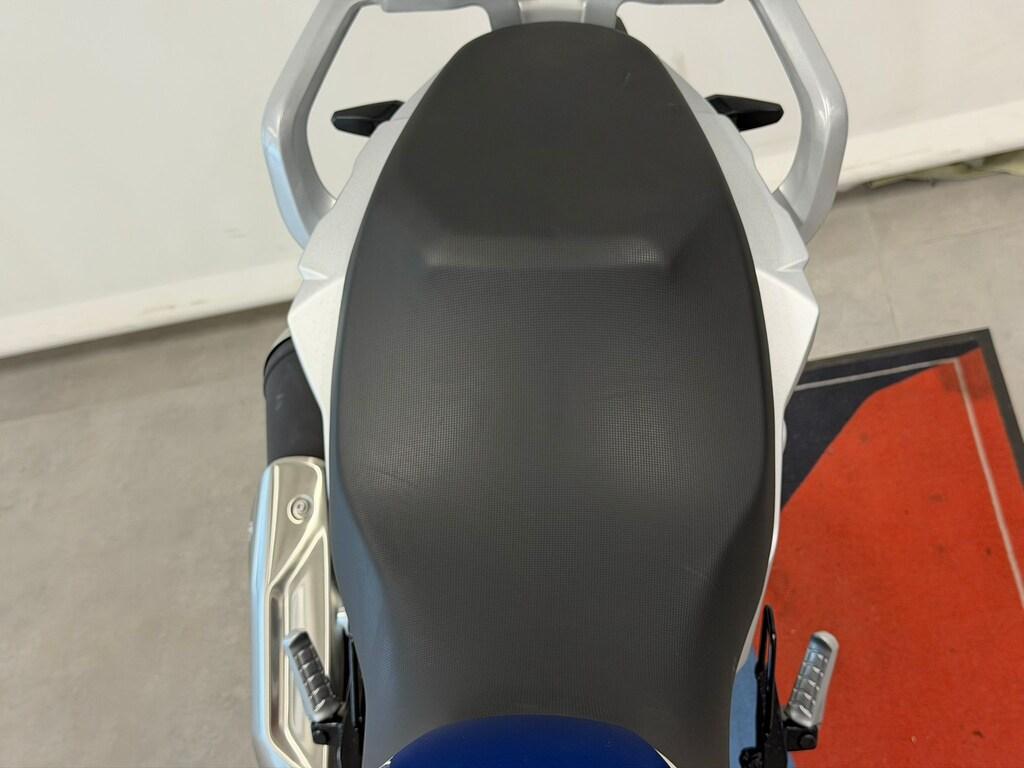 G 310 GS
