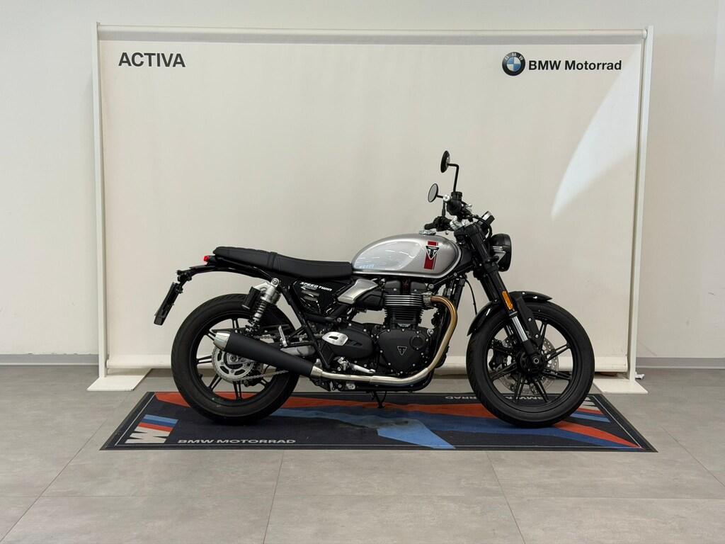 SPEED TWIN 900