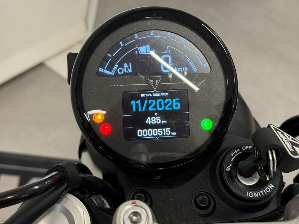 SPEED TWIN 900