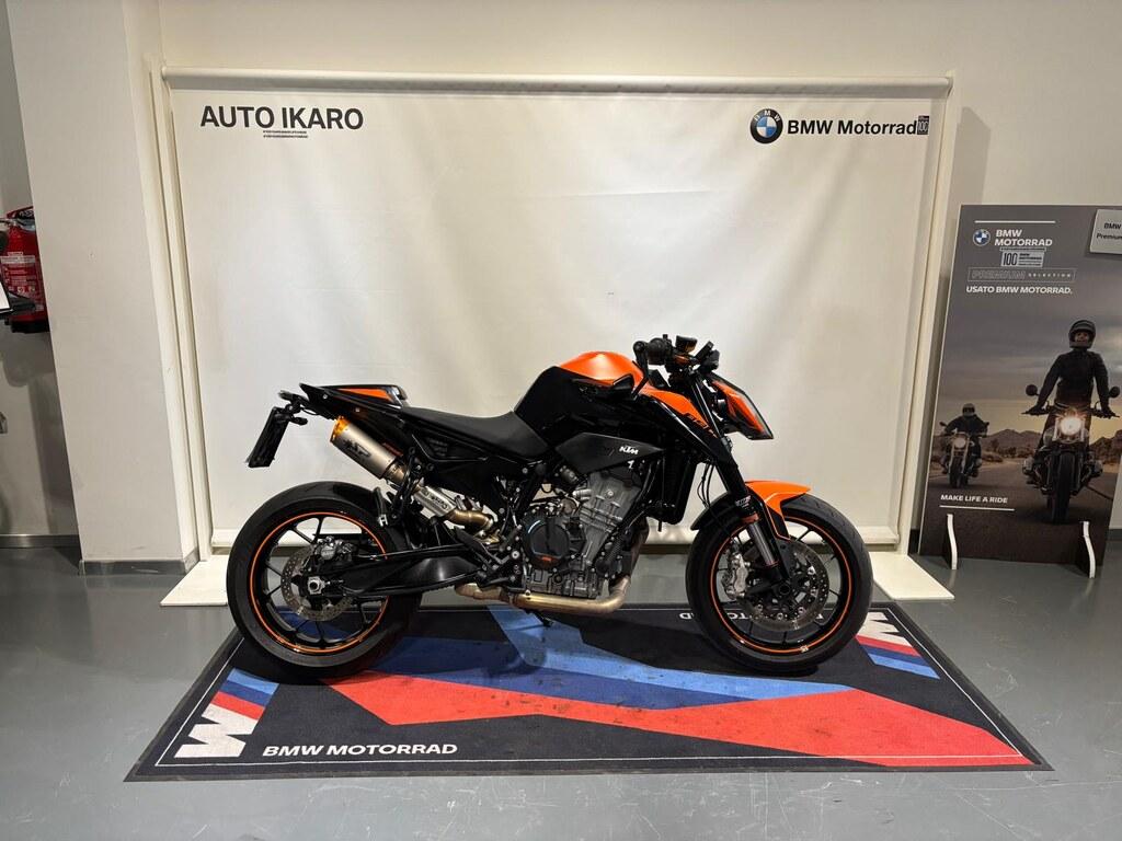 890 DUKE