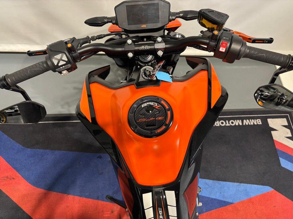 890 DUKE