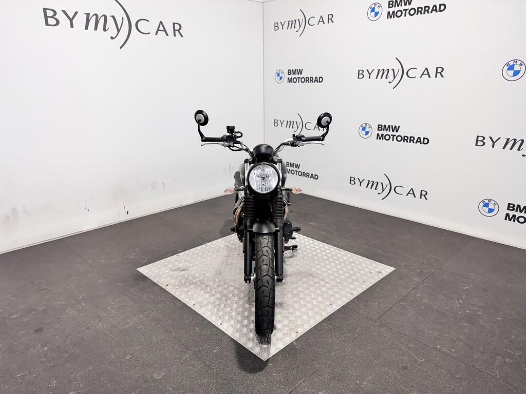 STREET SCRAMBLER 900