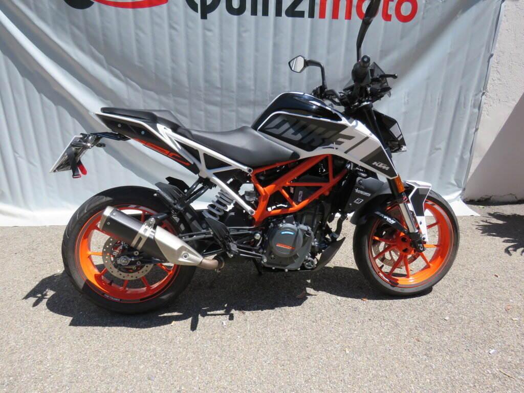 390 DUKE