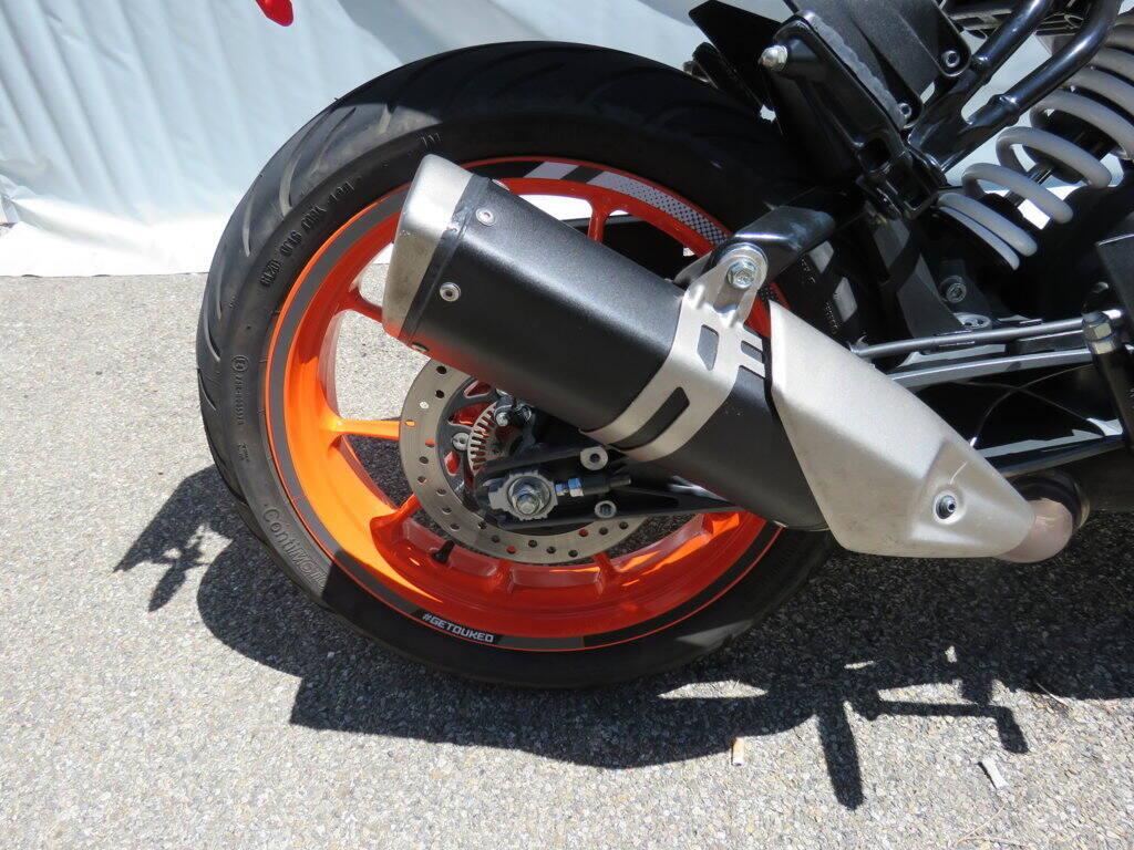 390 DUKE