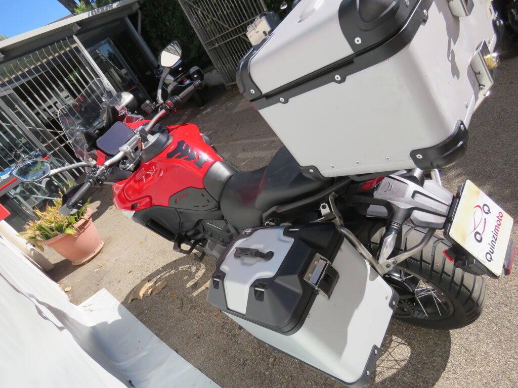 MULTISTRADA V4