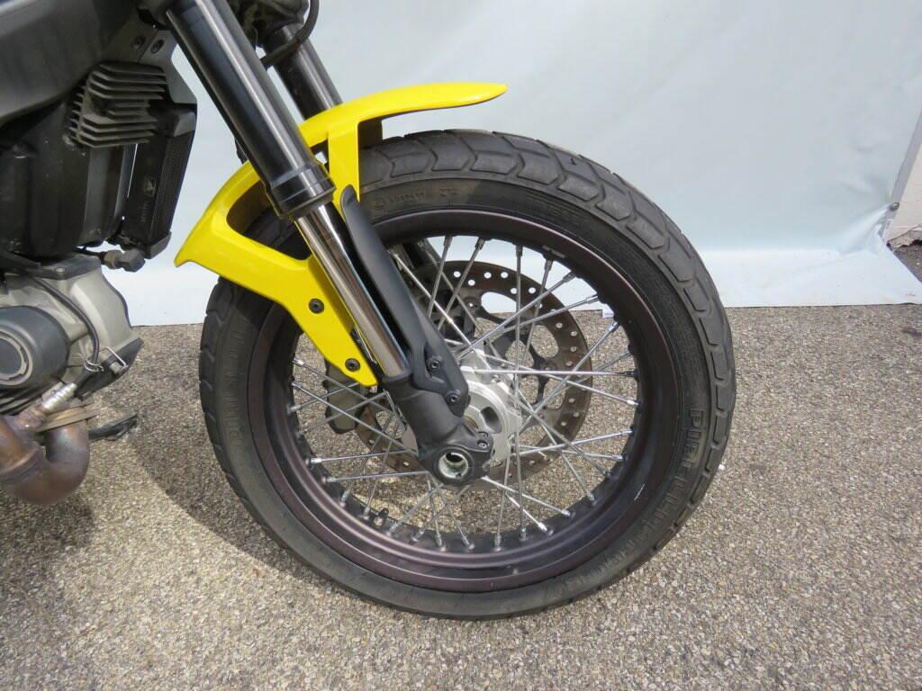 SCRAMBLER 800