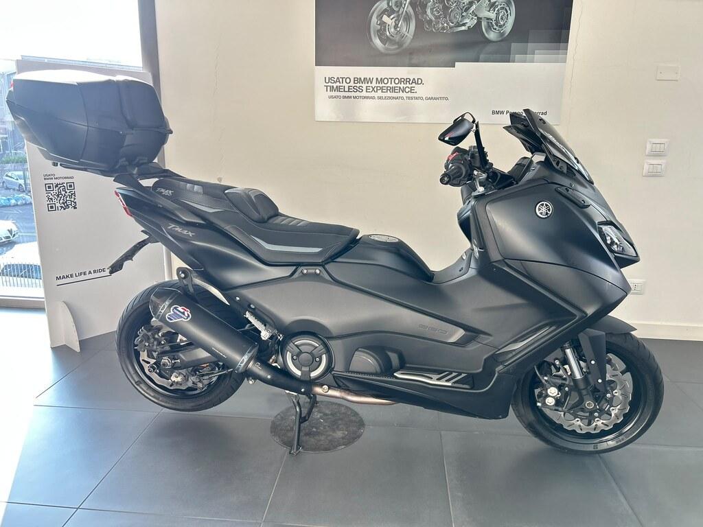 T-MAX 560