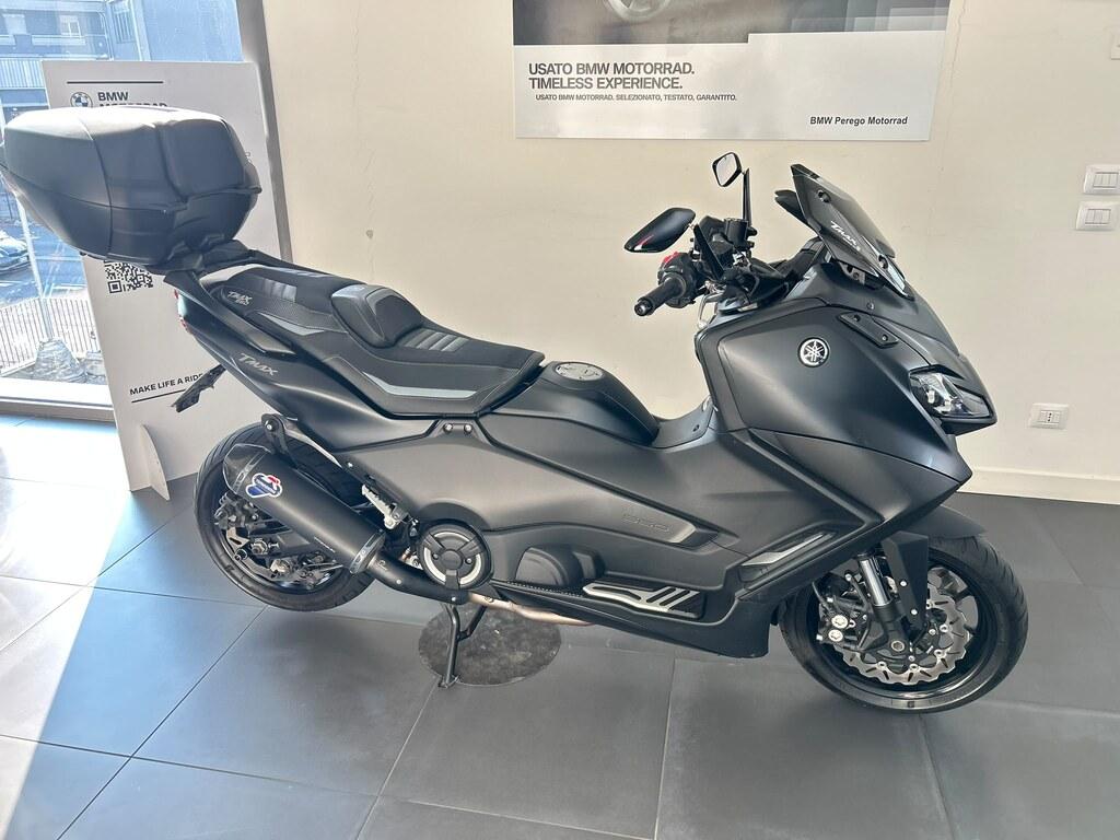 T-MAX 560