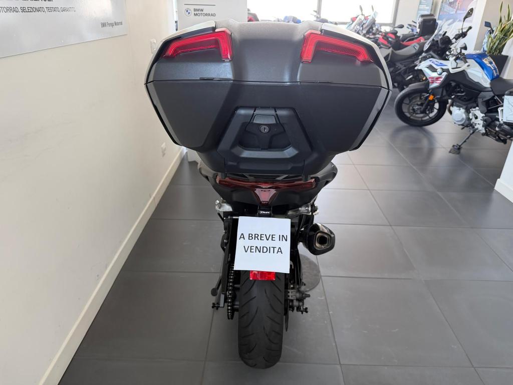 T-MAX 560