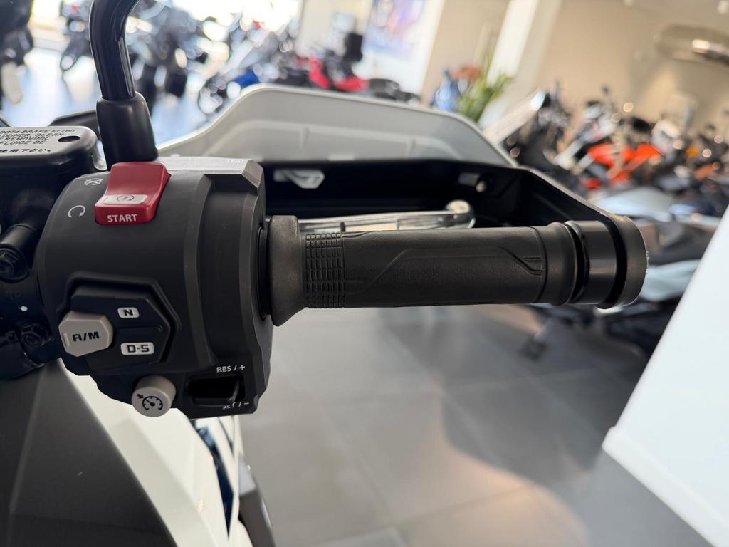 AFRICA TWIN 1100