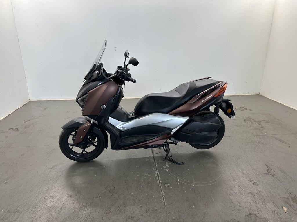 X-MAX 300