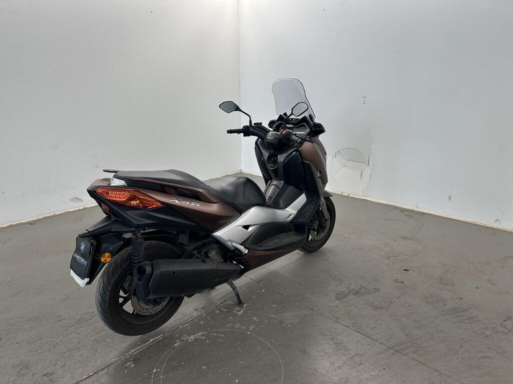 X-MAX 300