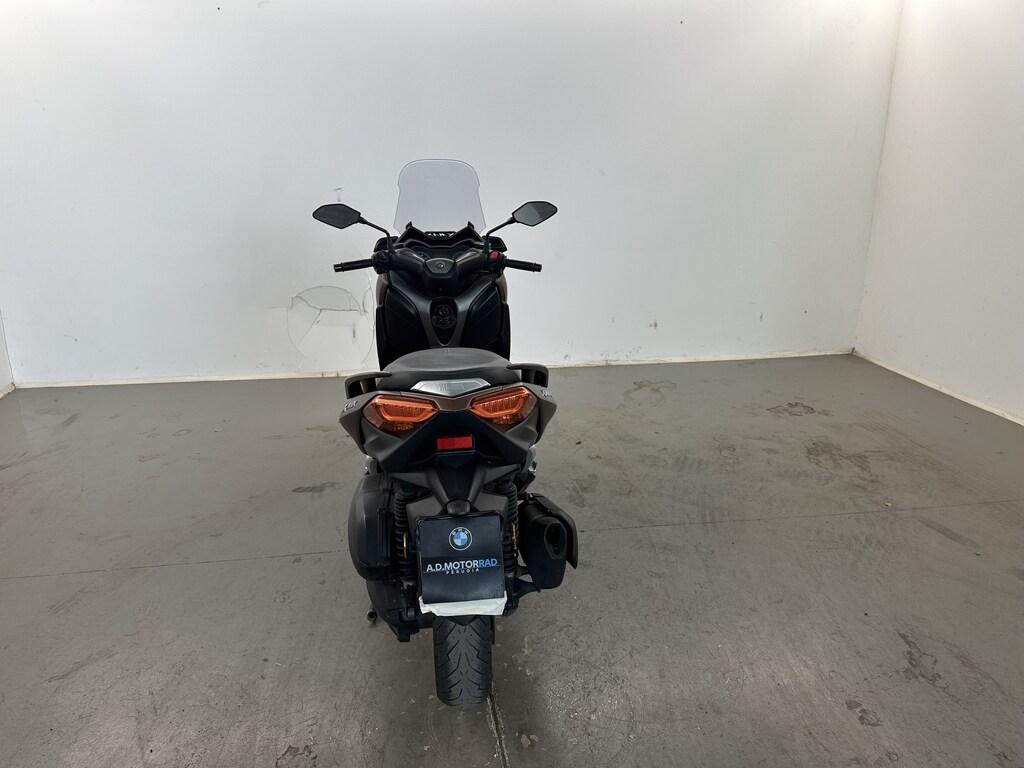 X-MAX 300