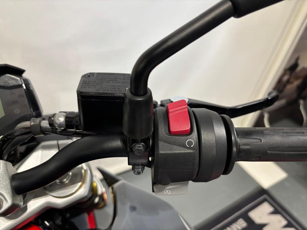 G 310 R