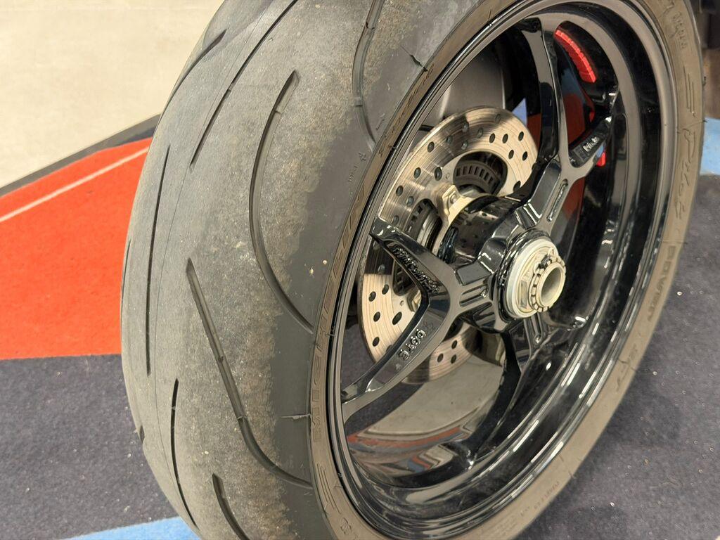 HYPERMOTARD 950