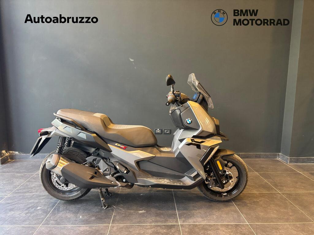 C 400 X