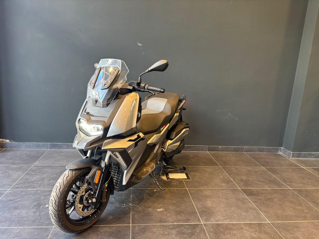 C 400 X