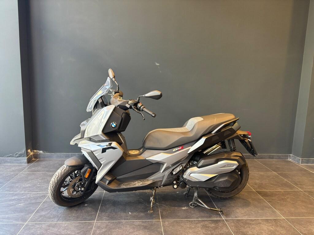 C 400 X
