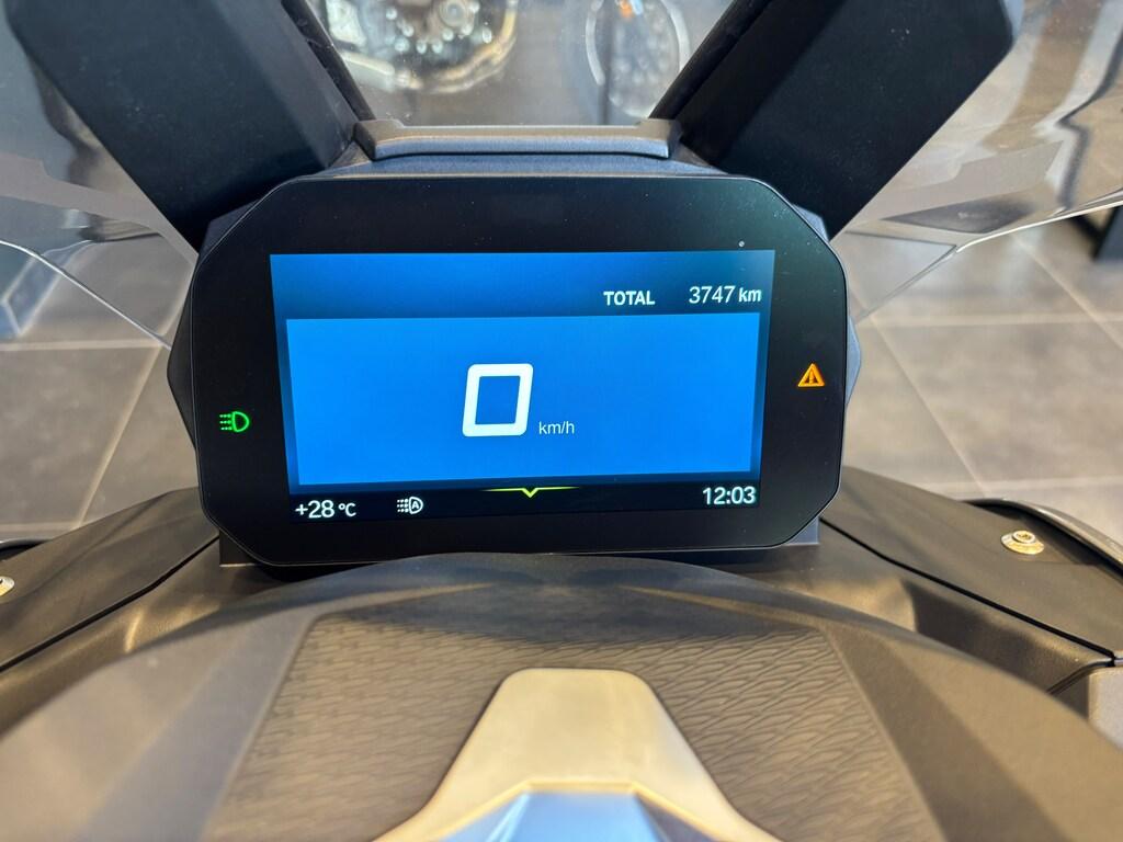 C 400 X