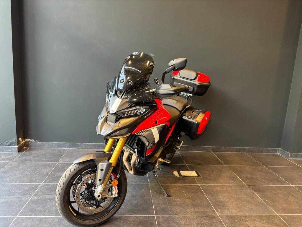 MULTISTRADA V4