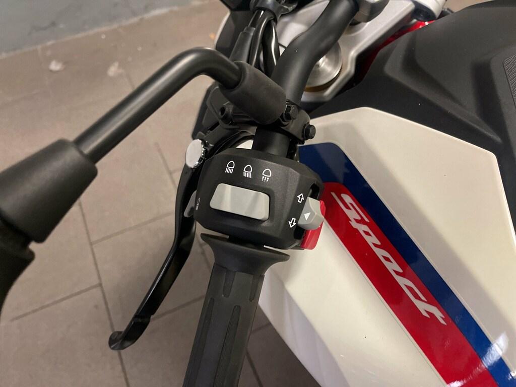 G 310 R