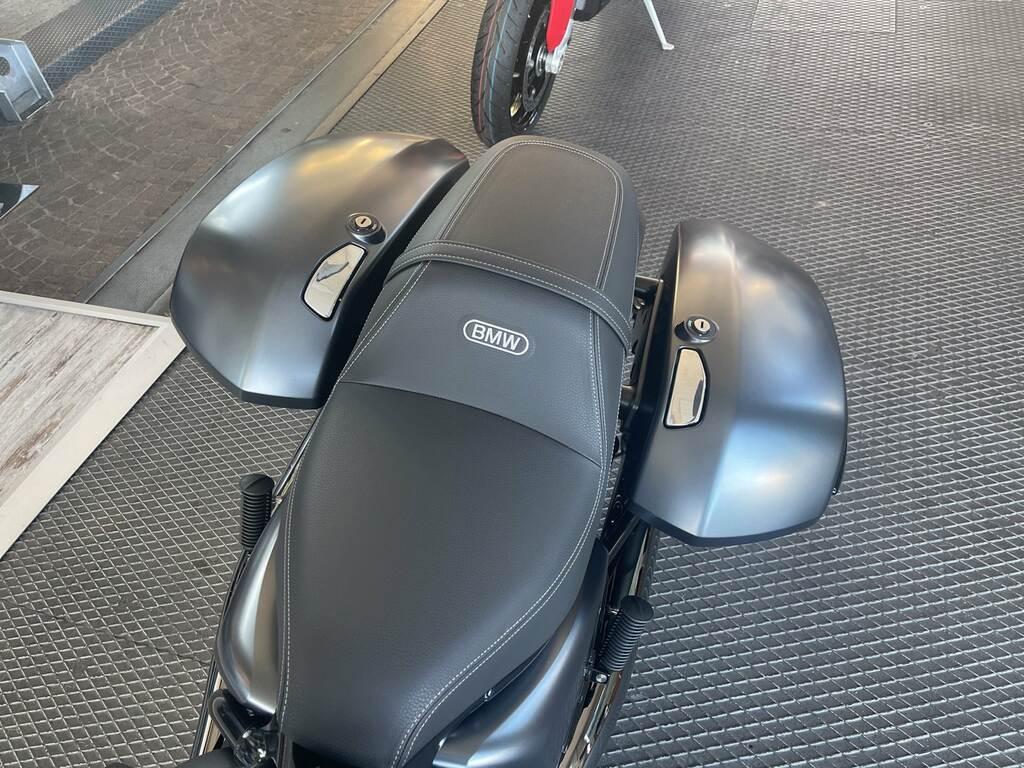 R 18