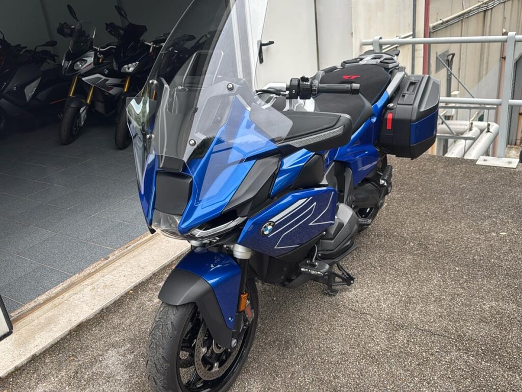 R 1300 RT
