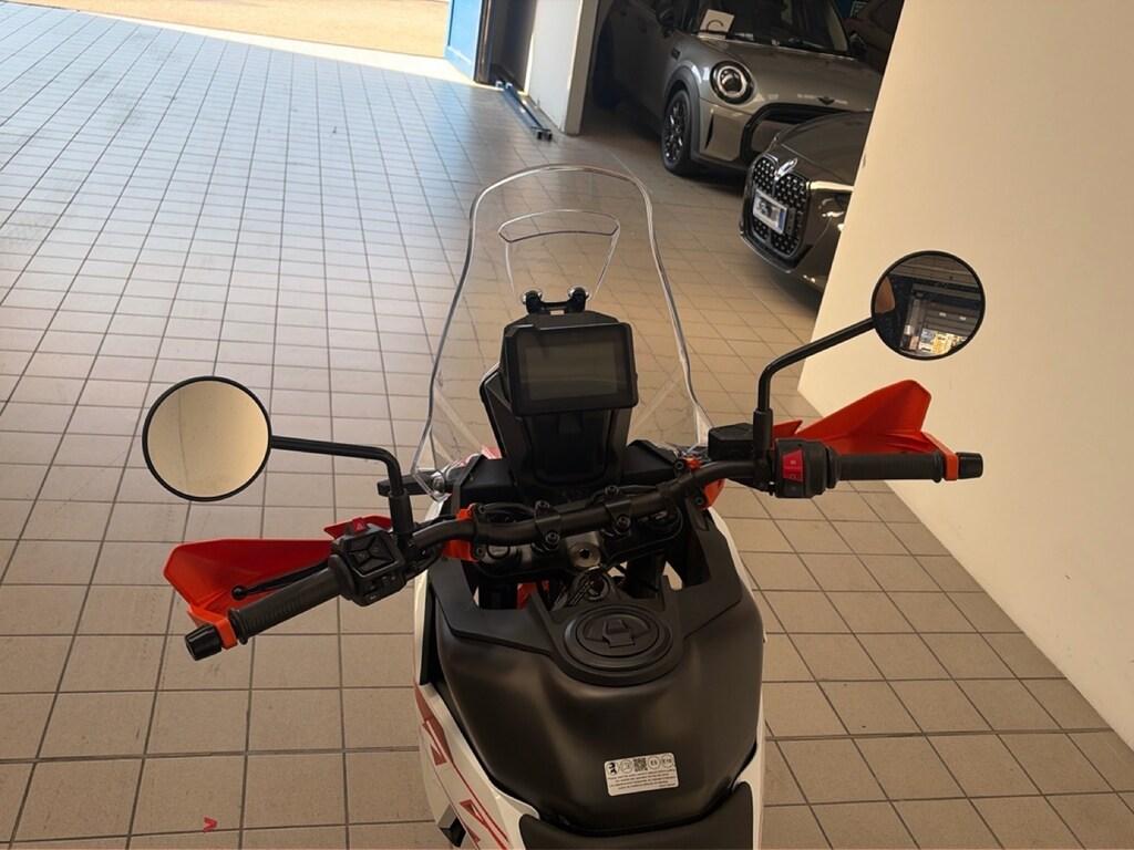 390 ADVENTURE X