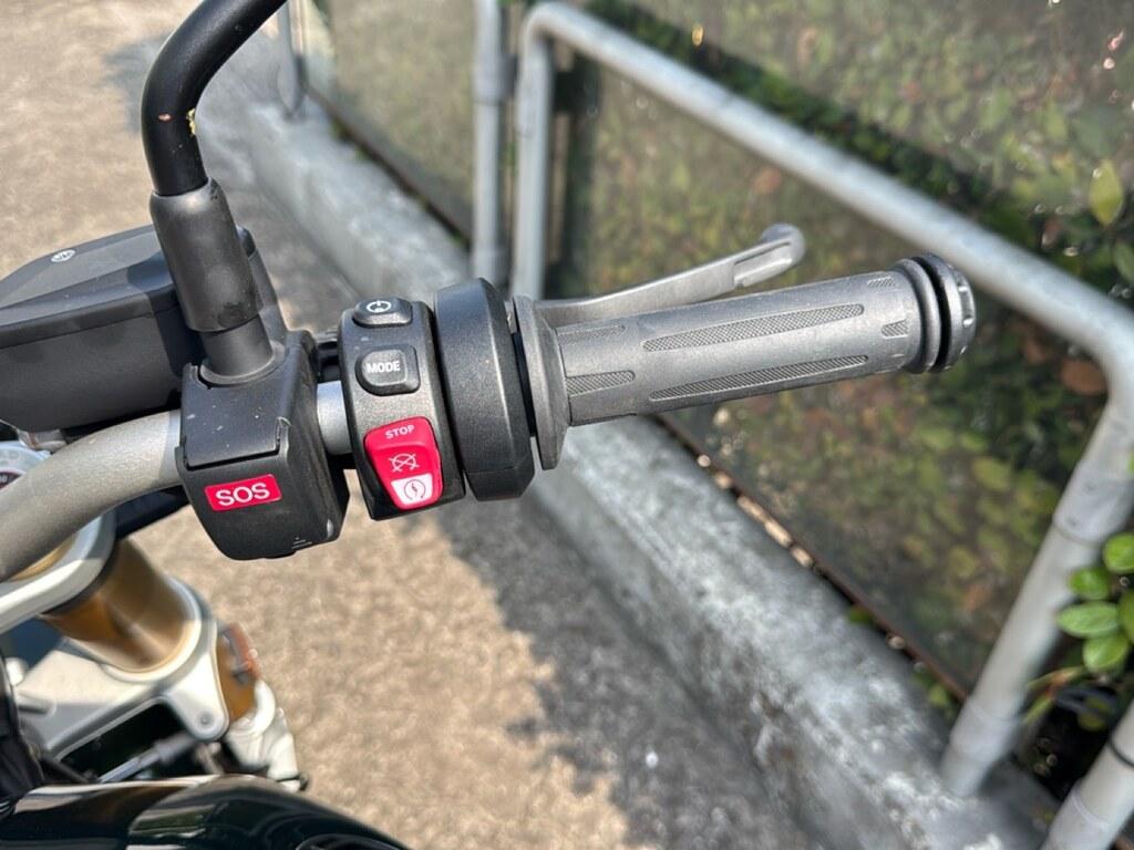 R 12