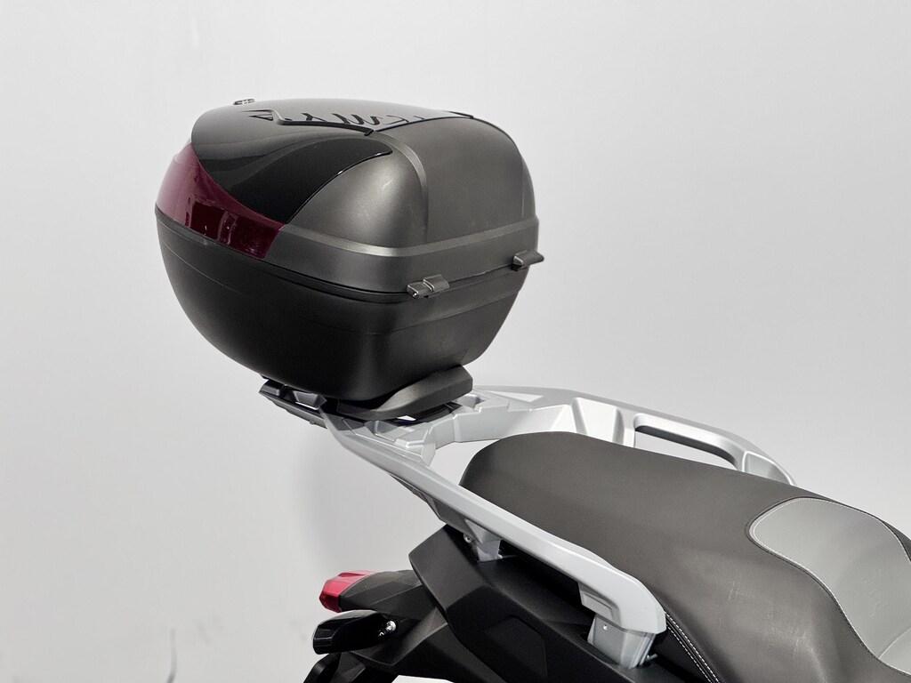 C 400 X
