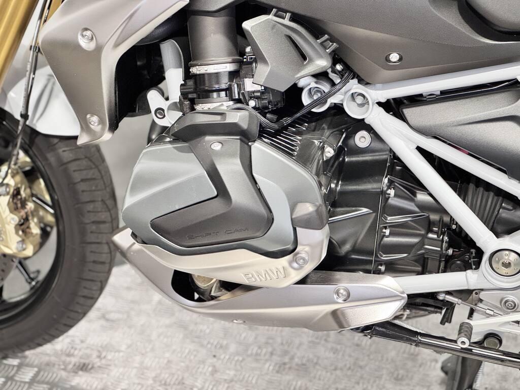R 1250 R