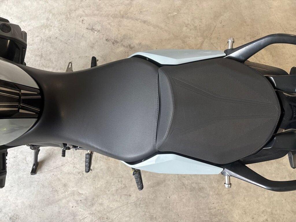 R 1250 R