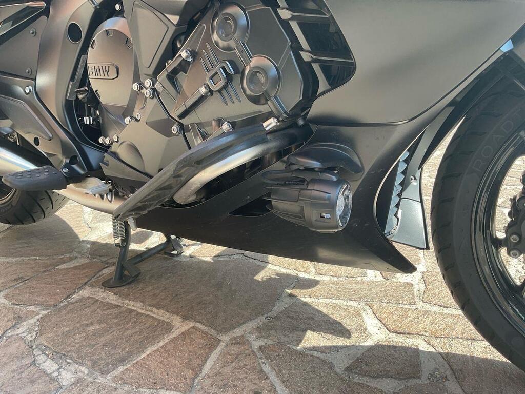 K 1600 B