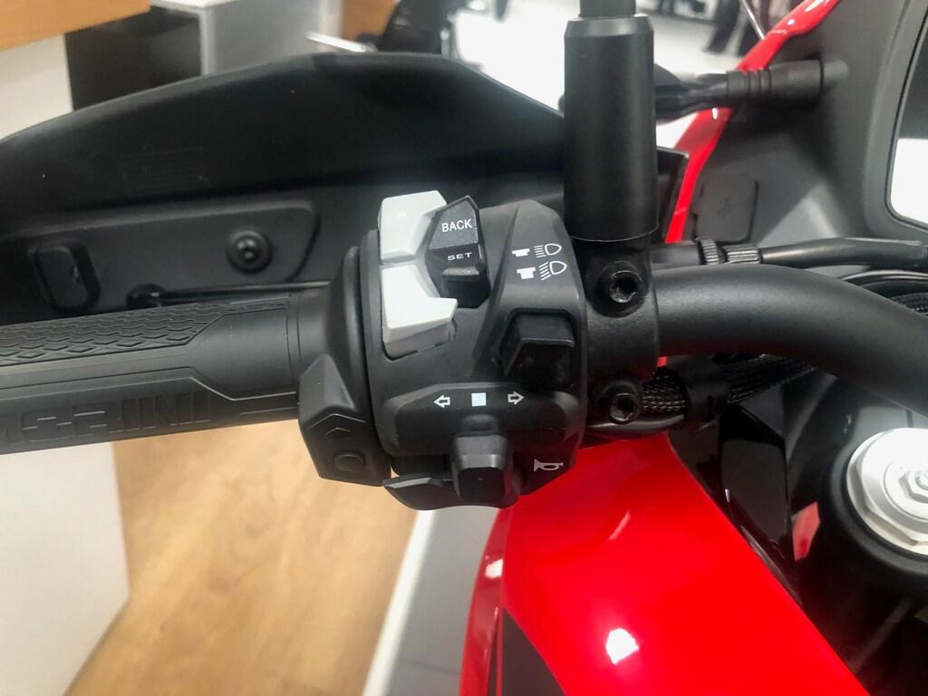 X CAPE 700