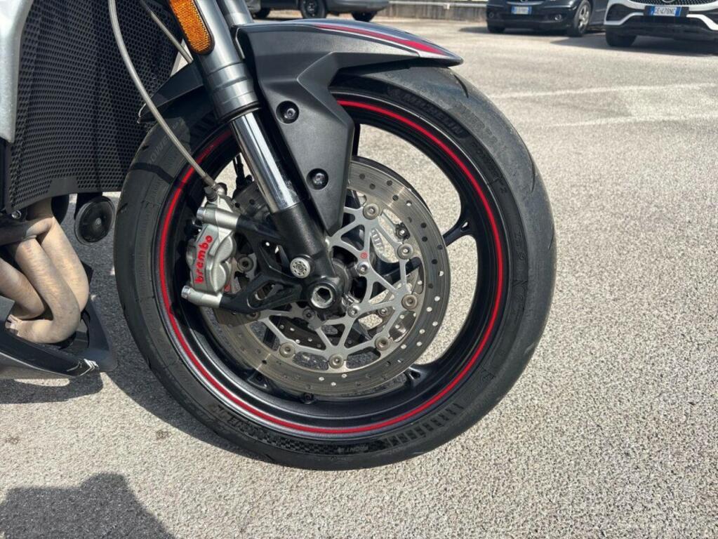 STREET TRIPLE 765