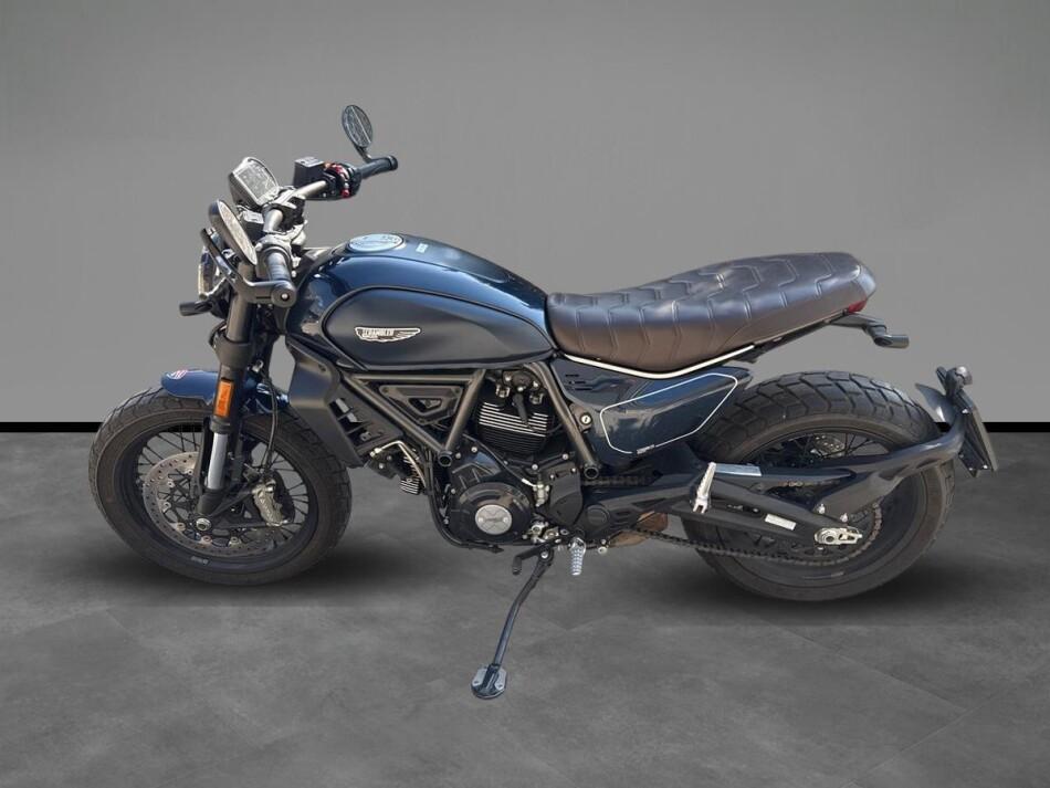 SCRAMBLER 800