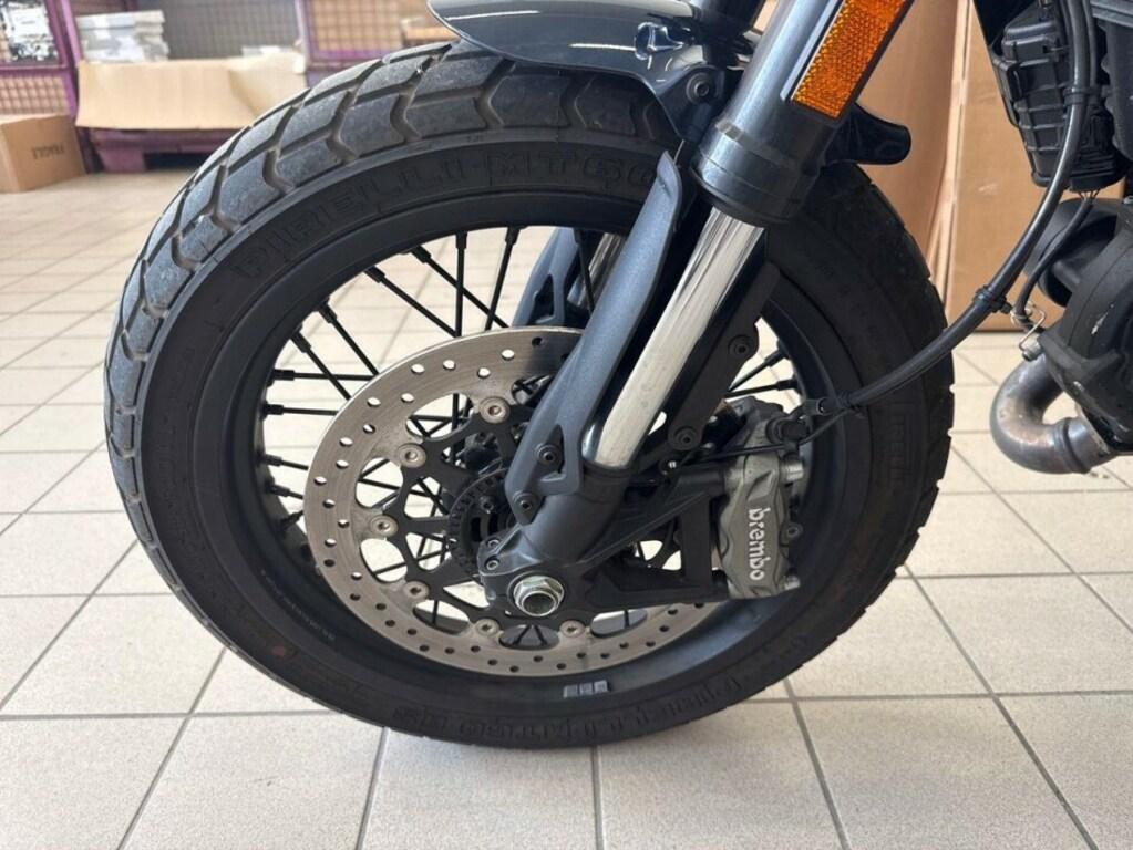SCRAMBLER 800