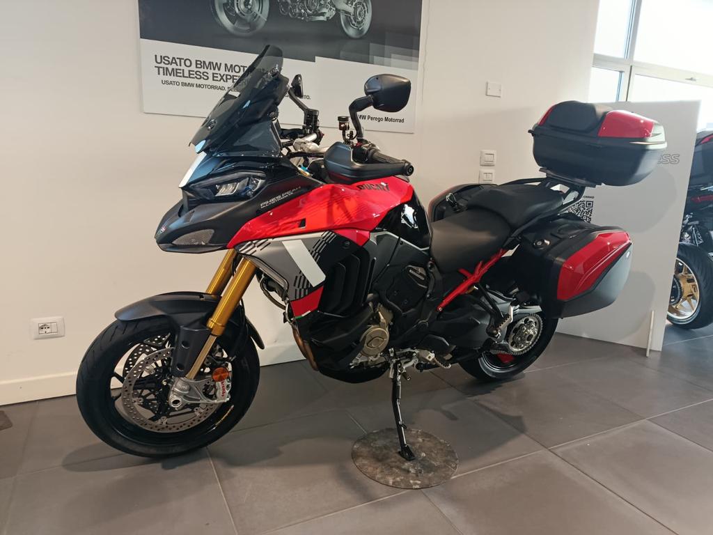 MULTISTRADA V4