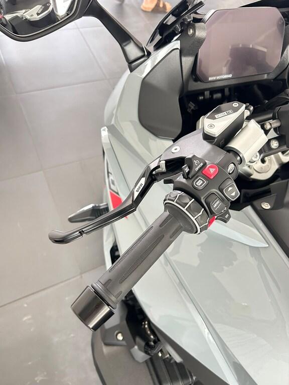 R 1300 RS