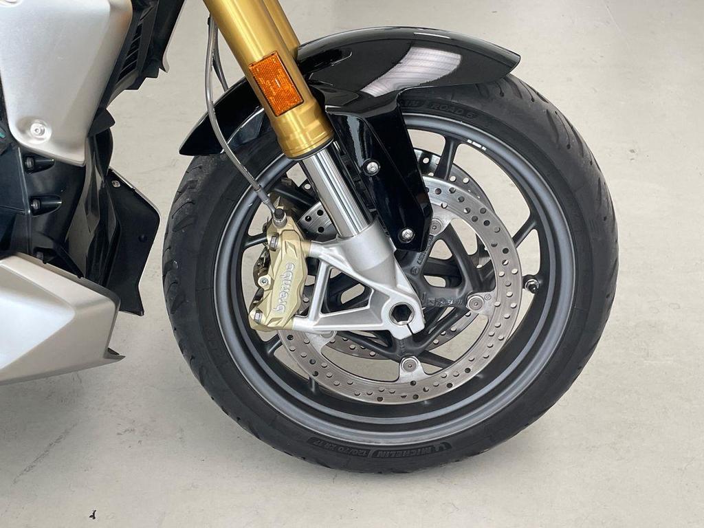 R 1250 R