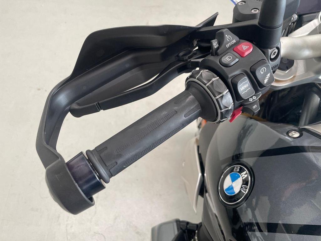 R 1250 R