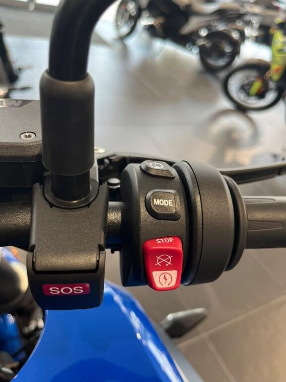 R 1300 R