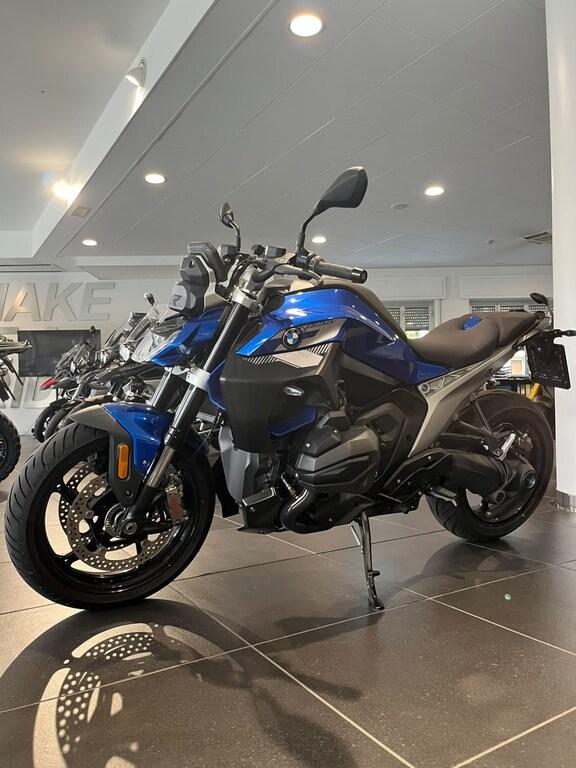 R 1300 R