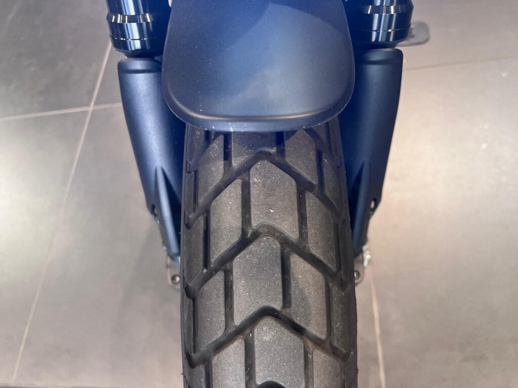 SCRAMBLER 800