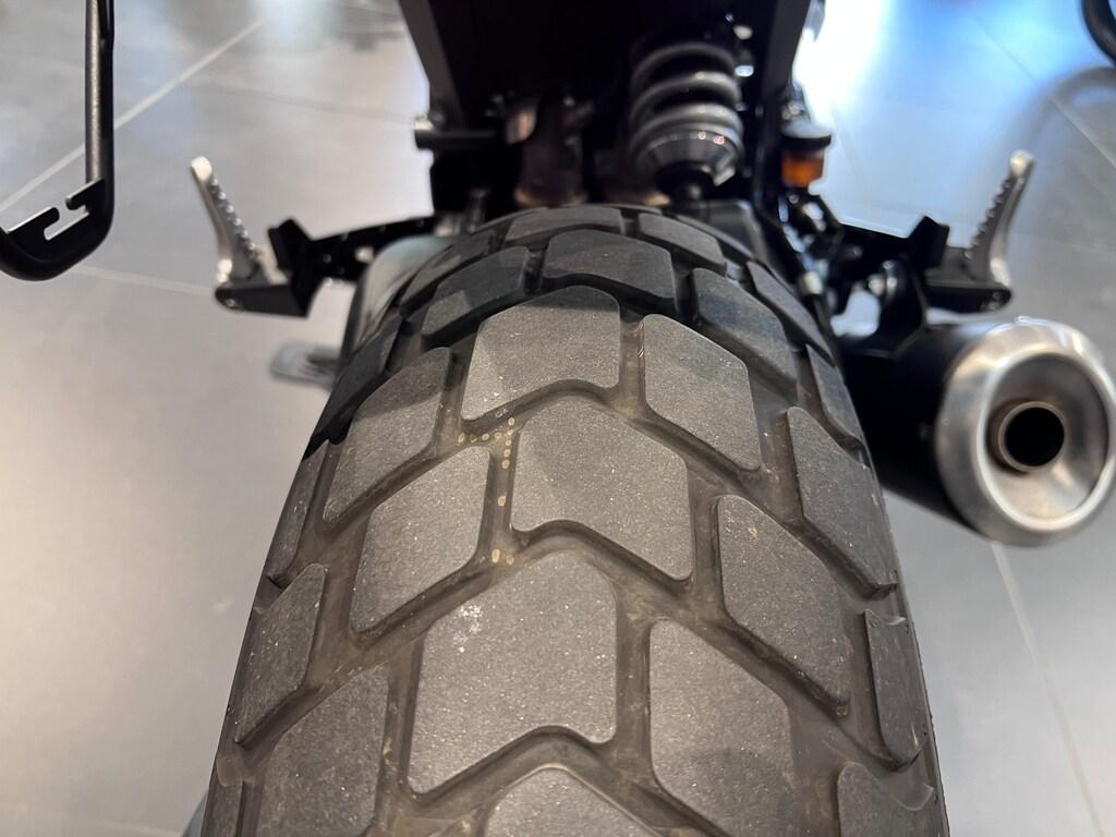 SCRAMBLER 800