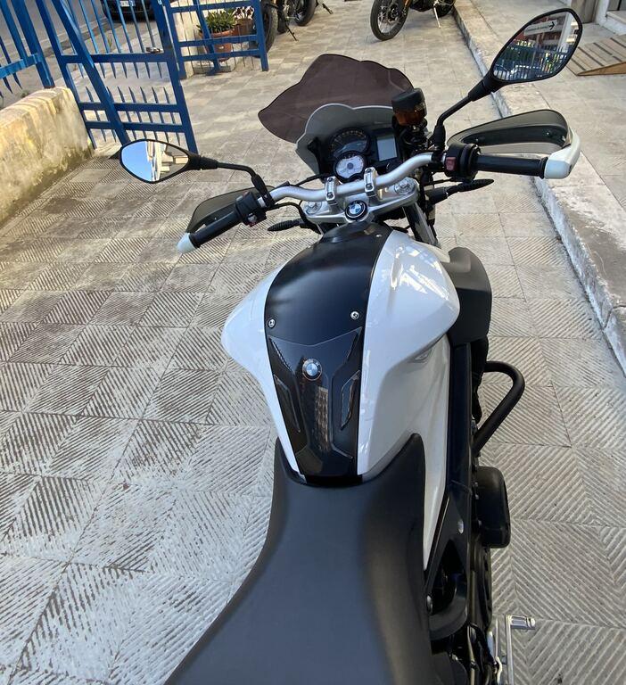 F 800 R