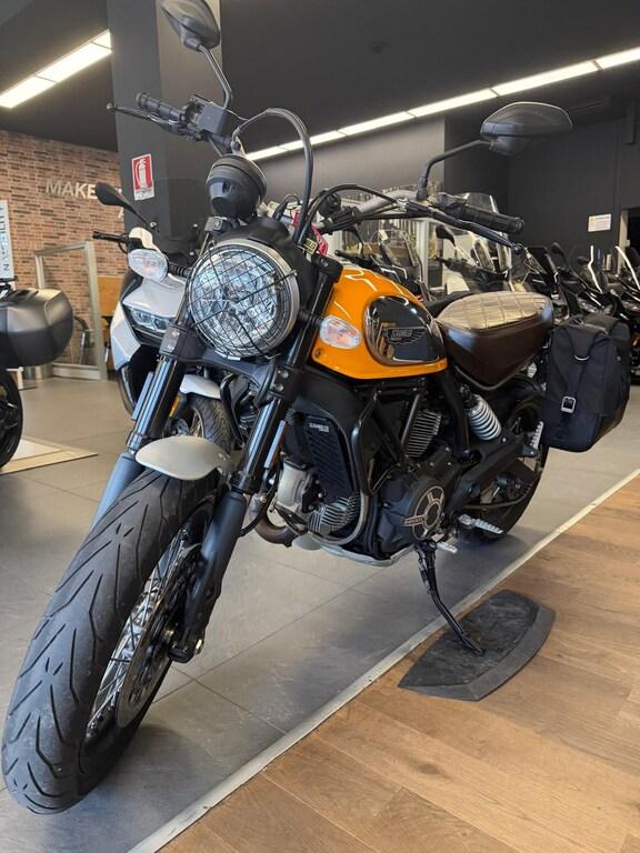 SCRAMBLER 800